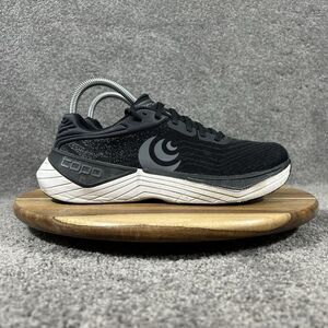 Topo Athletic Ultrafly 5 Women's Size 7 Black White Athletic Running Shoes Used